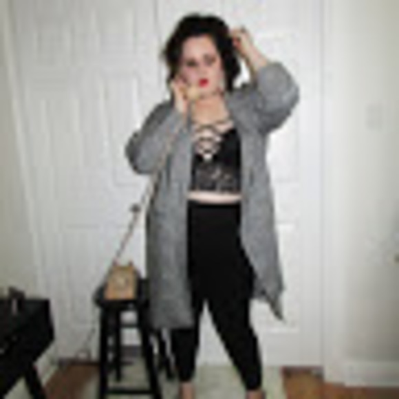 Meet your Posher, Magatha - Picture 1 of 1